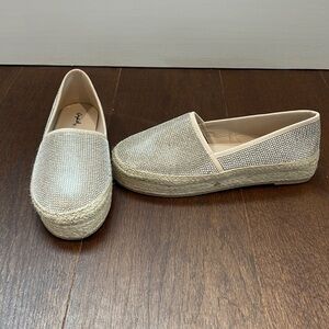 NWOT Qupid Women’s Rhinestone Flat Espadrilles Size 8.5